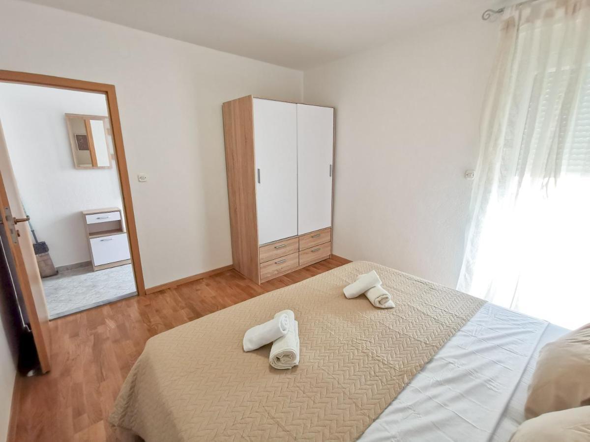 A4 Apartmani Kevic Kaštela Extérieur photo