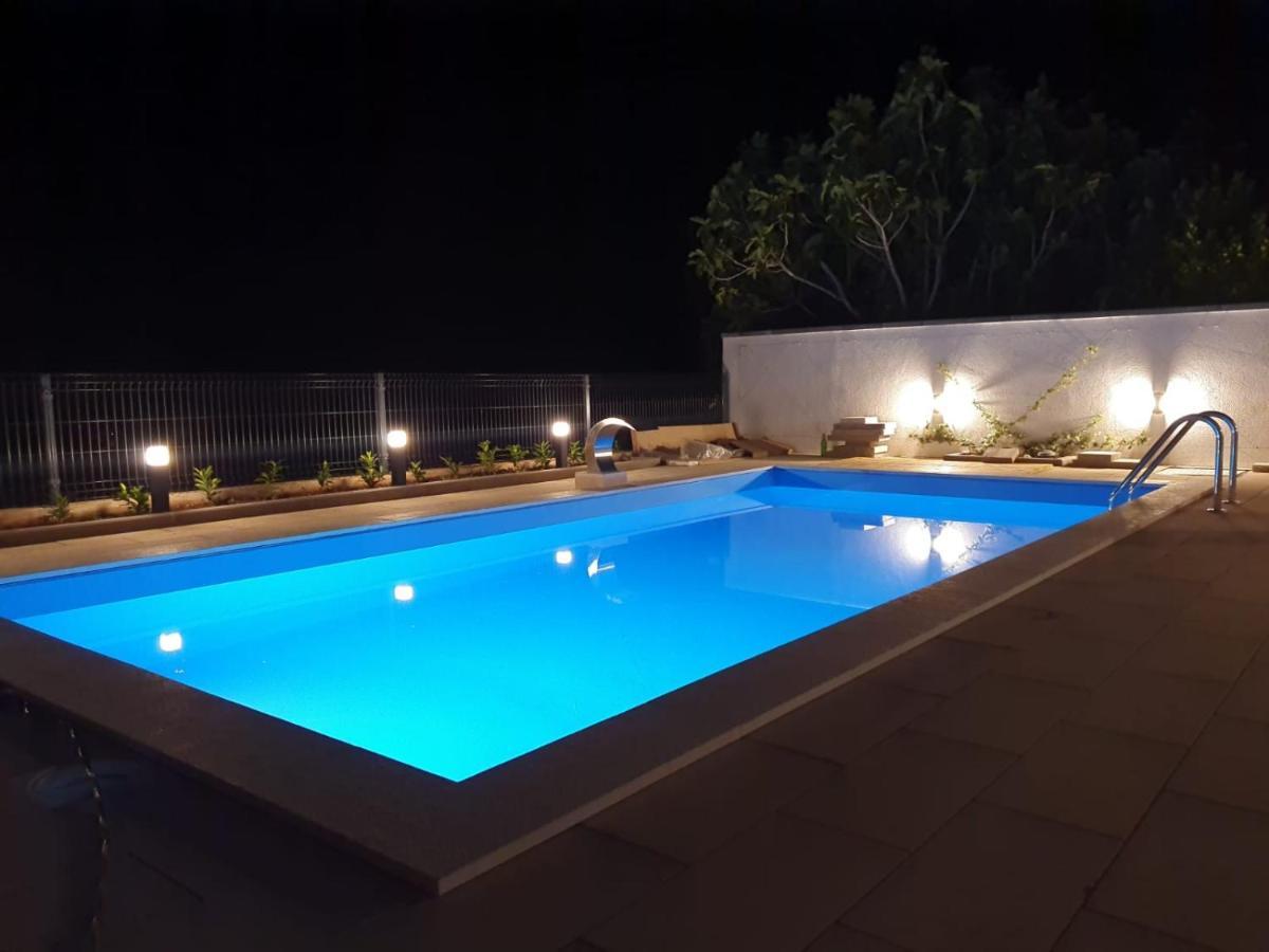 A4 Apartmani Kevic Kaštela Extérieur photo