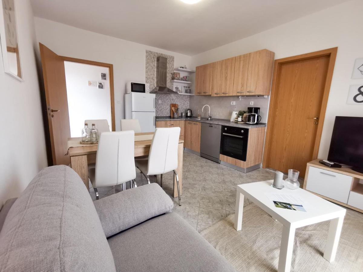 A4 Apartmani Kevic Kaštela Extérieur photo